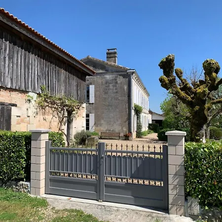 בית נופש Chez Mathe Longere Charentaise Cercoux