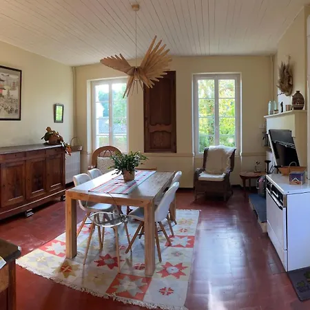 Chez Mathe Longere Charentaise Nyaraló